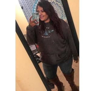 Meet your Posher, Alyssa